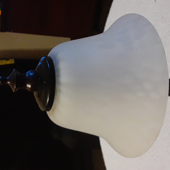 Tiffany Style Lamp - Picture 2 of 5